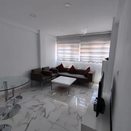 Apartment Near Shopping Centers *