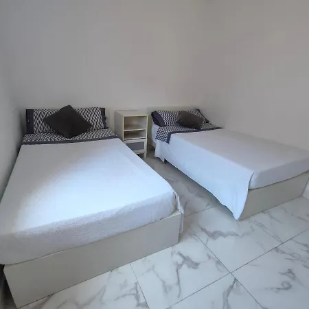 Near Shopping Centers Malaga